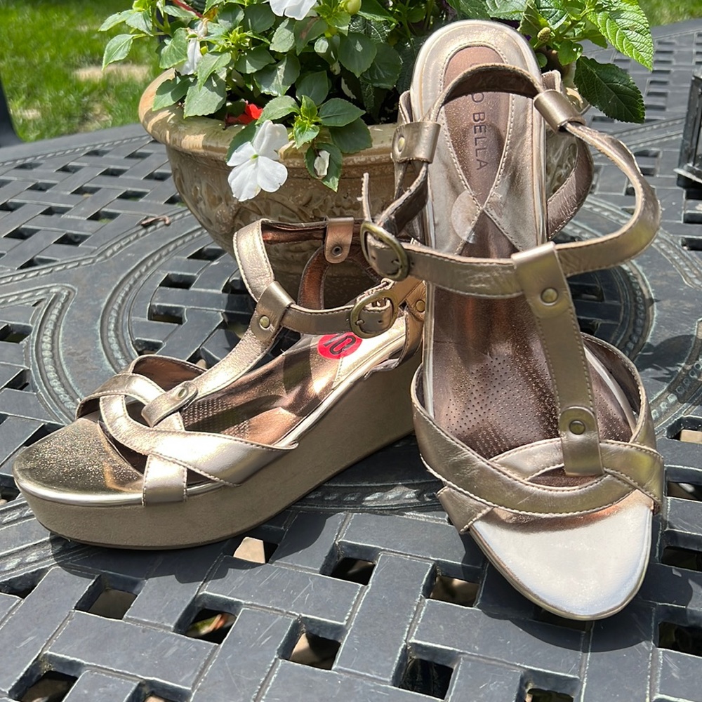New Gold wedge sandals